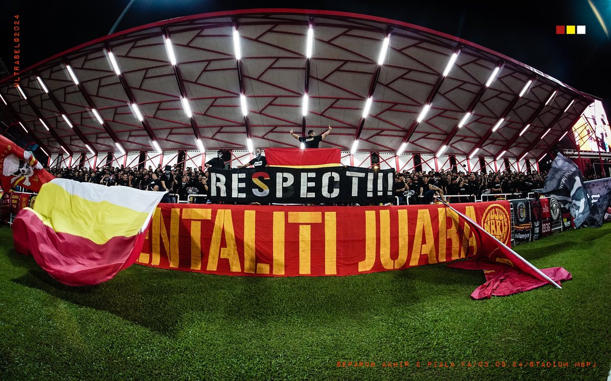 ultraSel_'s tweet photo. Layak Final Piala FA ✅ 
Seterusnya, konsisten dalam aksi Liga Super. Terus fokus dan perbaiki mentaliti. Jangan santai !

#T14EFAMOuS
#MentalitiJuara
#TerusMembudayakanSokongan
#WujudWarisWatan
#SelangorNoSurrender https://t.co/MYR2hZFSGB
