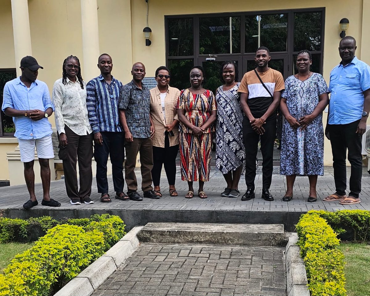 <a href="/UNAUGANDA/">UNA UGANDA</a> courtesy visit to <a href="/UGHighCommDAR/">Uganda High Commission Dar-es-Salaam</a>! 

Joined by our <a href="/AUNYD_2023/">African UN Youth Delegates (AUNYD)</a> youth reps, we engaged with Ms. Comfort Amviko, Third Secretary with heads of the Uganda Association community in Dar es Salaam. 

She urged the reps to advocate for mindset and attitude change.

#AUNYD2024