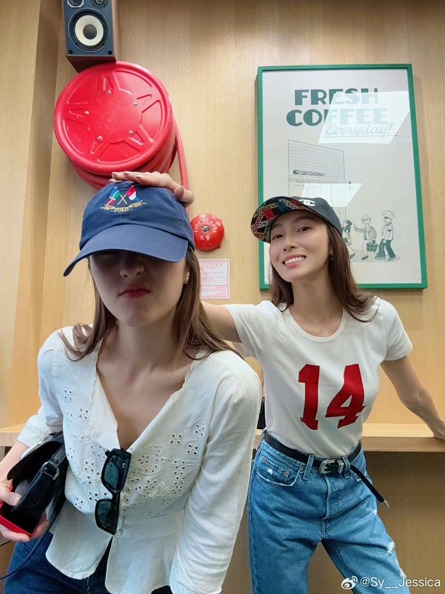 정자매는 진짜 유명한 초딩 자매임 👭🏻