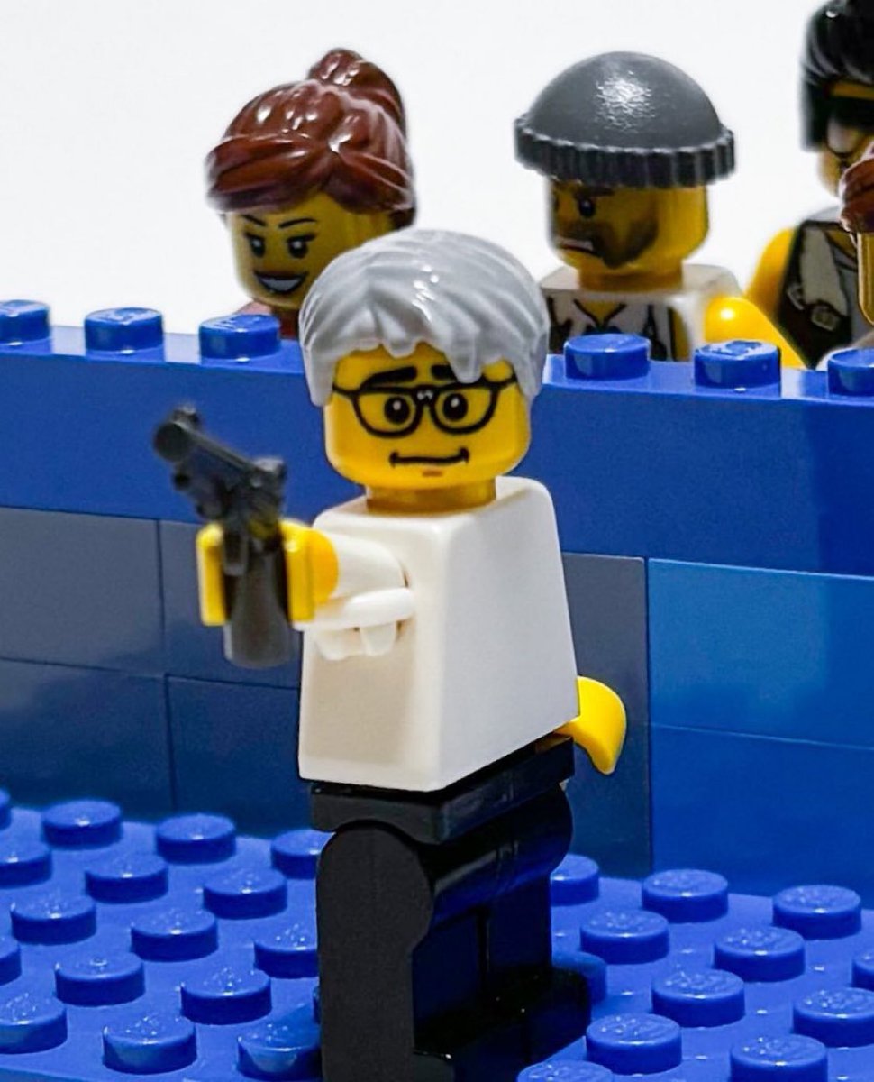 🇹🇷 Milli atıcımız Yusuf Dikeç, LEGO olarak tasarlandı.