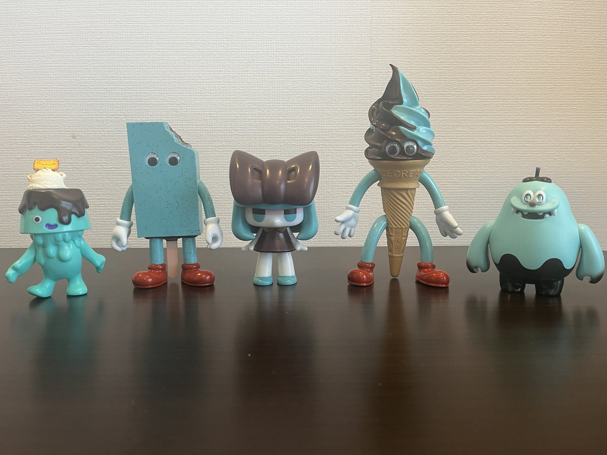 y0s5t2k7's tweet image. 第1回チョコミントソフビサミット

#チヨコソフビ
#アンデッドプリン
#FLAVORS
#フレーバーズ
#モーラモーラ
@YUBISUI