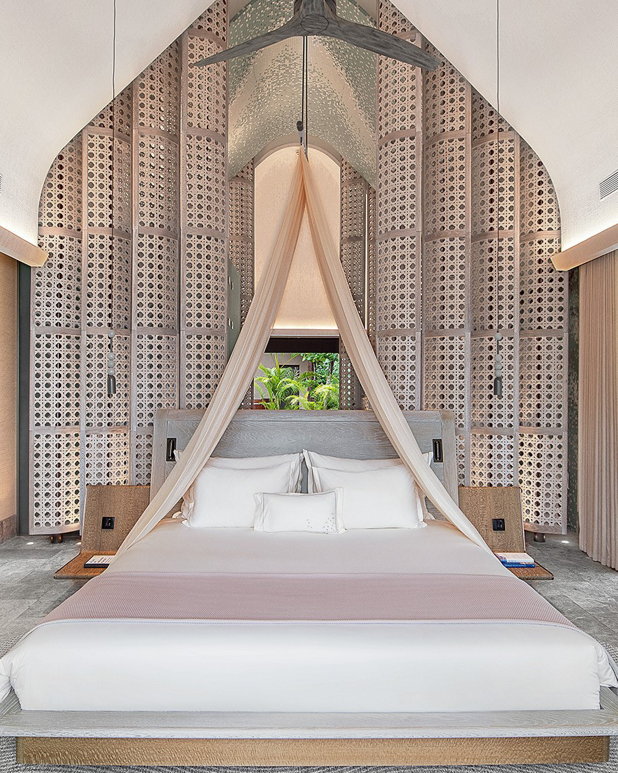 JOALI Maldives⁠
⁠
An art-immersive ultra-luxury resort in the Indian Ocean. ⁠
⁠
#JOALIMaldives #PremierDestinations #LuxuryResorts #LuxMaldives #PremierMoments #UniqueHotels #LuxuryHoliday #BestHotels #BeautifulRooms #SustainableLuxury