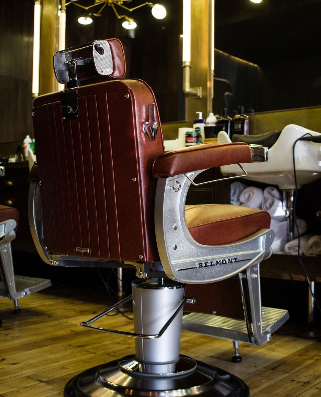Barber chair with ashtray hotsell