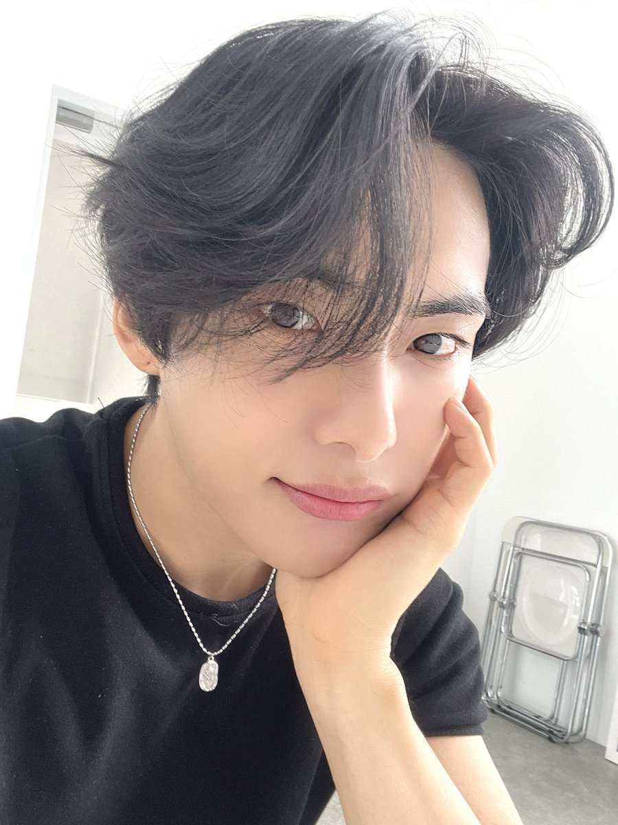 [#에이스_박준희]

호호 다들 더위 조심 🤍

#ACE #에이스