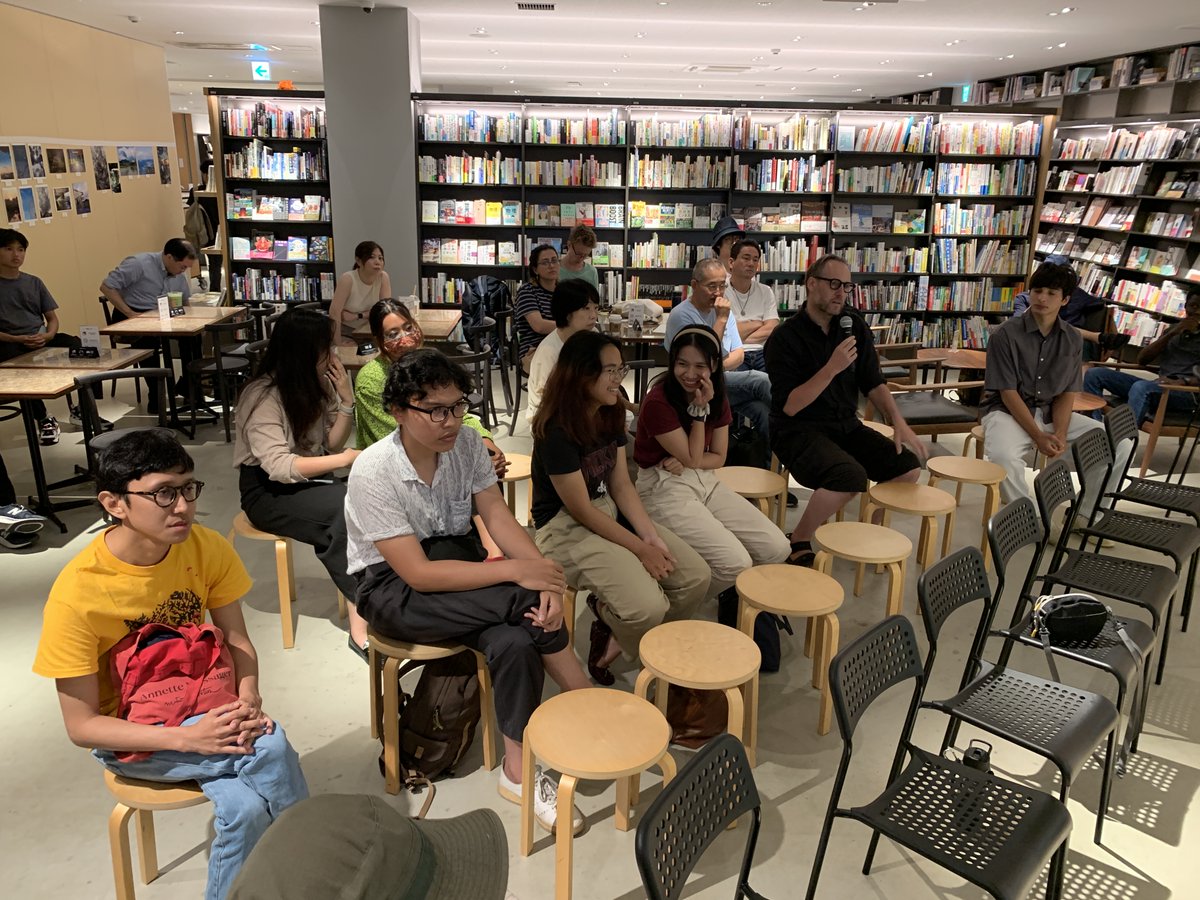 nnkyushu's tweet photo. Thank you all for coming to Nerd Nite Kyushu #15! Thank you to KYURIOUS for the collaboration and Tsutaya for letting us use the art lounge. See you all at the next Nerd Nite!
#nnk #nerdnite #nerdnitekyushu #オタクの夕べ　＃ナードナイト　＃ナードナイト九州 https://t.co/U8RxMudWMS