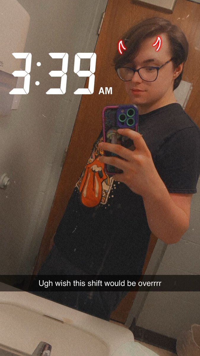 stormflight2106's tweet photo. Lord help me get through these shifts #CNA https://t.co/Lh1CtqkJIR