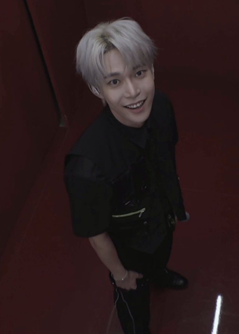 kdysource's tweet photo. Full blonde doyoung today🤍 https://t.co/0wPsi34gAk