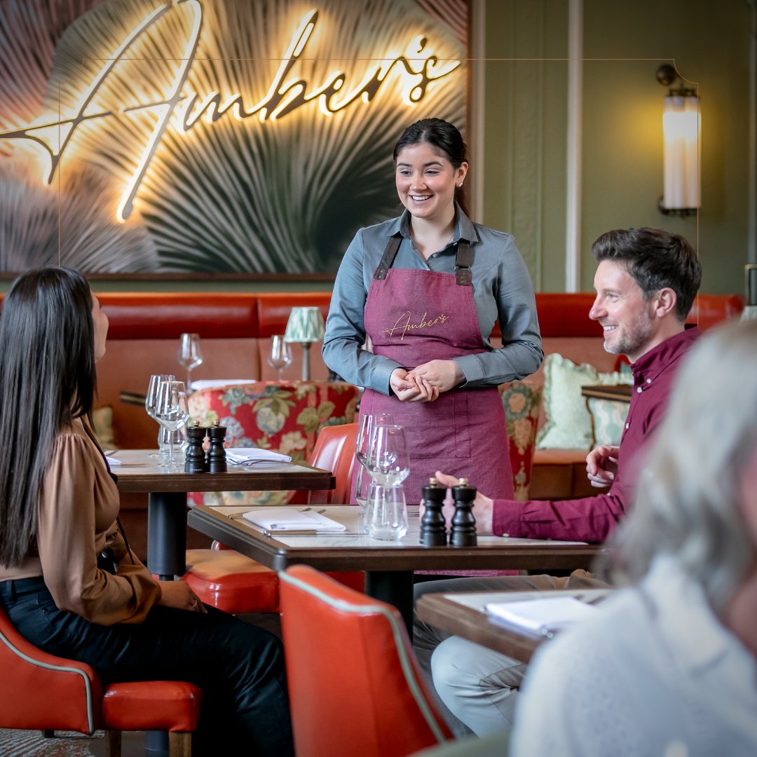 AmbersHarrogate's tweet image. Join us at Amber's for a Perfect Sunday! Enjoy our all-day Sunday menu with roasts and desserts from 12:30 PM to 8:30 PM. Every Sunday at Amber's Restaurant, Cedar Court Hotel Harrogate. Book now at bit.ly/3YtgiWU #SundayMenu #AmbersHarrogate #FamilyDining #SundayRoast