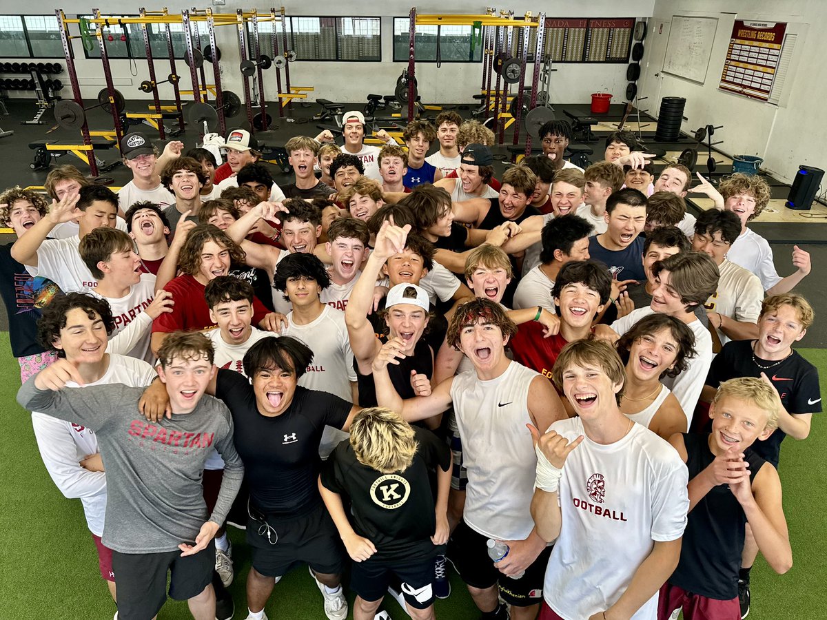 LCanadaFootball's tweet photo. Fun crew here! Working hard! Super excited about the season!! Let’s go!!! #RYFP #ICCCU https://t.co/fQBeDzmyUN