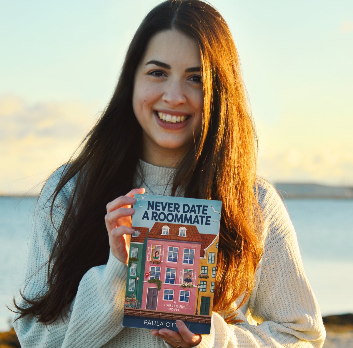 ⚔️ Enemies to Lovers
❤️ Fake Dating
🌶️ Spice
🔥 Slow Burn
🛫 Copenhagen Setting

What happens when a convenient ruse becomes an inconvenient distraction?

Never Date A Roommate by <a href="/paula_ottoni/">Paula Ottoni</a> is the perfect Sunday read 👉 amzn.to/3Luyhoj