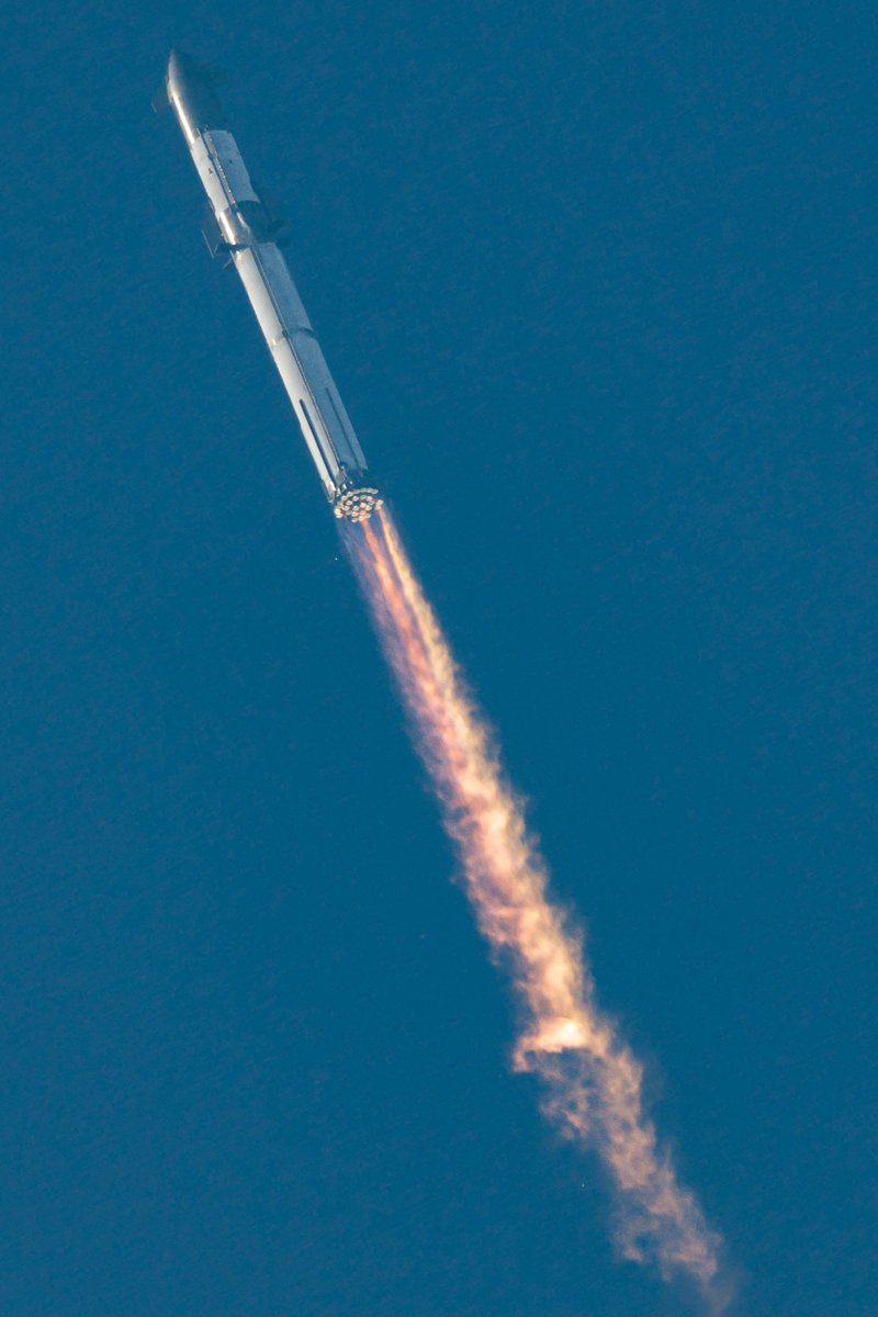 thedavidrr's tweet photo. [pin]

Hey! My name is David, I'm an aspiring pilot from Florida who enjoys taking photos of planes &amp; rockets. https://t.co/F82WxpWVqr
