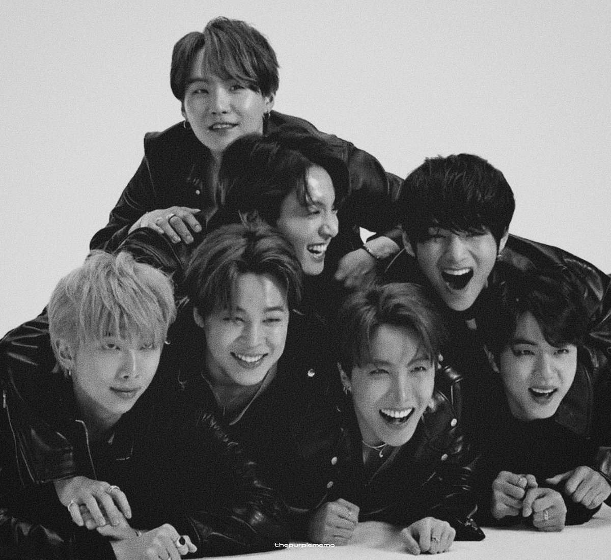 thepurplememo's tweet photo. hi ARMYs! This is thepurplememo<3 

our account is dedicated to sharing aesthetic moments of our favourite boys BTS. Your support will very much appreciated and we're looking forward to making new memories with everyone here. Let's continue supporting BTS together 🎀💗 https://t.co/72EJqz1yqU