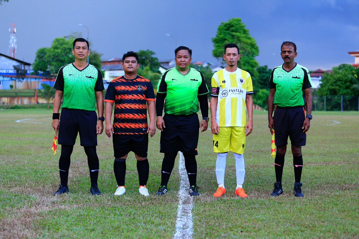 pghornetsfc's tweet photo. Galeri aksi-aksi perlawanan Pusingan Pertama Keris Emas Cup 2024 antara Pasir Gudang Hornets FC menentang Semicon Rovers FC.

#HalaHornets https://t.co/gUfOnXc8Uy
