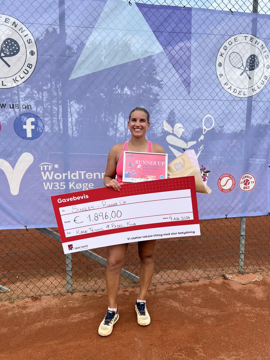 ChiesaDeborah's tweet photo. W35 Køge runner up 🥈🇩🇰
Non è mai facile perdere una finale dopo oltre 3 ore di battaglia 🥵
Grazie #mami coach of the week♥️
Ora un po’ di relax in famiglia e si riparte 💪🏻❤️‍🔥 https://t.co/6IZm4hbUoj