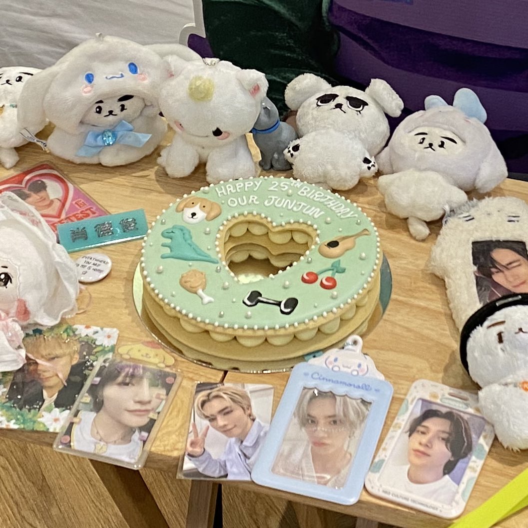 🎂🦕🦖🫠💖✨~~~
 #JunJunsRoom