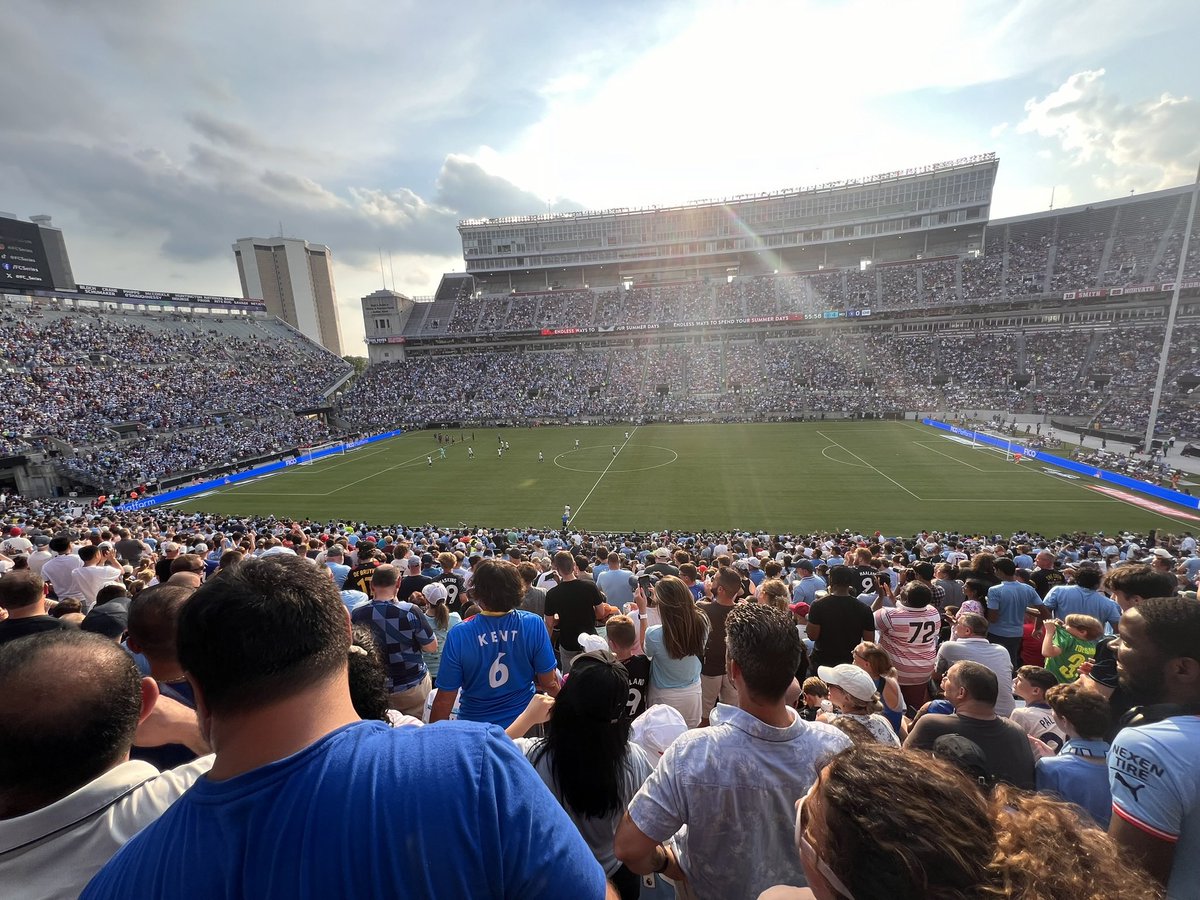MattEdwards's tweet photo. Felt fitting to see a guy wearing a signed @ochocinco jersey at the Chelsea/Man City game last night in Columbus.

Awesome atmosphere in The Shoe. 👏 https://t.co/rEHFc2I256