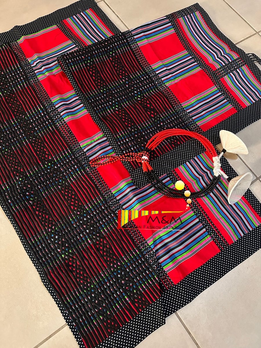 mphookie's tweet photo. Red and black for danger ❤️🖤⚠️ 🔥🥰
#mmafricanfashionartwork #minwenda #minwendayonaka #mapala #sialala #vendatradition #vendadresscode #vhufa #vhufahashu #ourheritage #ourculture #ourpride https://t.co/w90ipqYpI1
