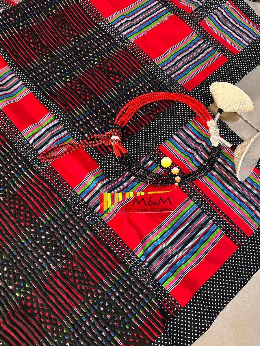 mphookie's tweet photo. Red and black for danger ❤️🖤⚠️ 🔥🥰
#mmafricanfashionartwork #minwenda #minwendayonaka #mapala #sialala #vendatradition #vendadresscode #vhufa #vhufahashu #ourheritage #ourculture #ourpride https://t.co/w90ipqYpI1