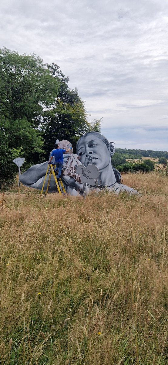 An awesome Sunday morning at <a href="/AshridgeHouse/">Ashridge House</a> for <a href="/Upfest/">UPFEST</a> 🙌 Great to talk to some of the artists &amp; see their work in progress 👌 Each piece of art work links back to the heritage of Ashridge House too! Definitely worth a visit over the next couple of weeks 🙌