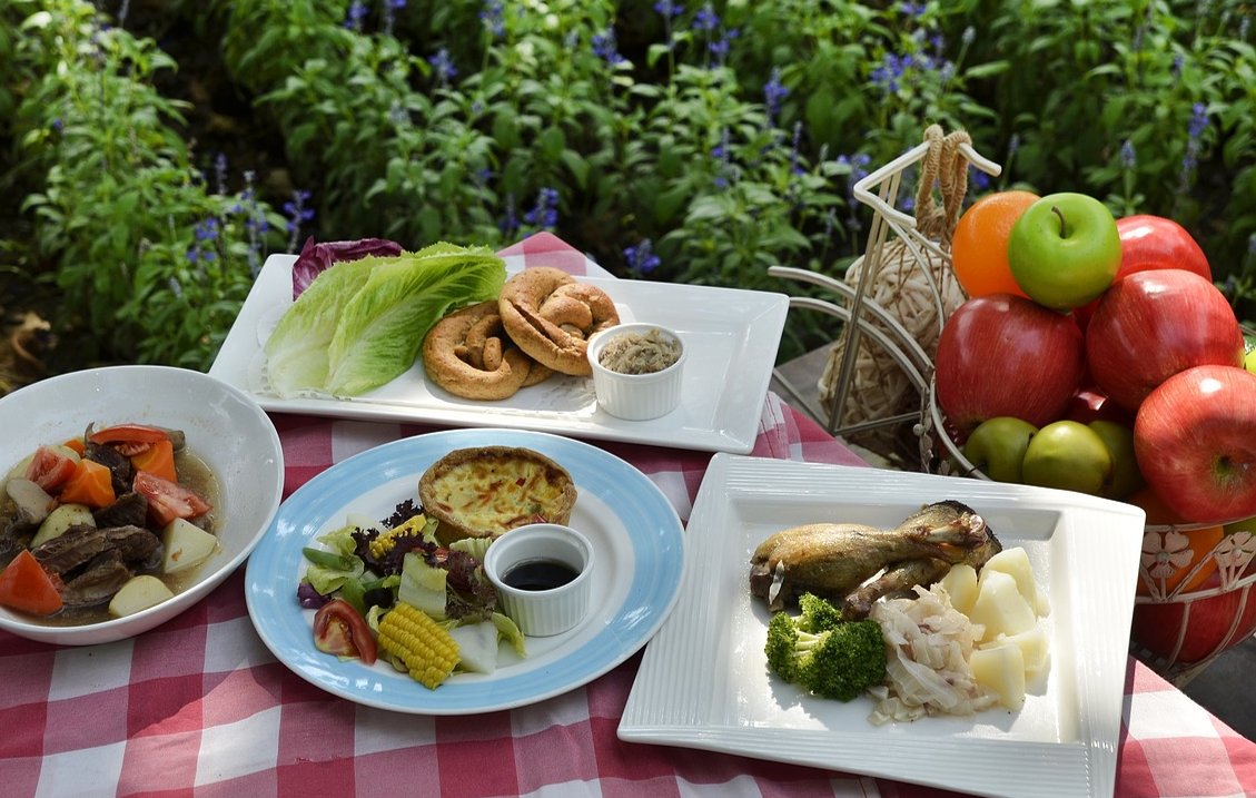 GroveLaneBap's tweet photo. Our service for Aug 4th.

A Meal on a Mountain!

https://t.co/KgLigsBQ3k 

https://t.co/AWk9CN7kbx https://t.co/eGliN9PYR5