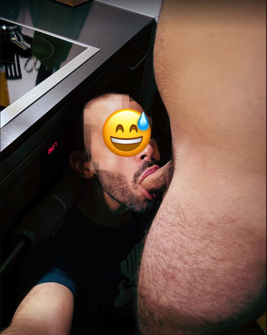 Quickie in the Kitchen with HairyGiantRod🐻🍆 A quick thrill in the kitchen – turns up the heat! It’s fast, but it’s hot and wild. Who knew cooking could be this exciting? 🍳🔥😉