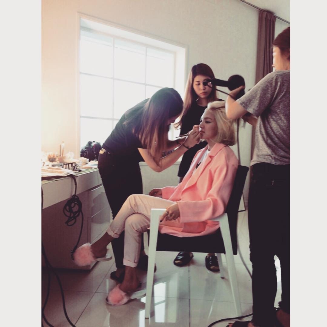 n_snsd_ot8_'s tweet photo. 150804 Hyoyeon Instagram
화보 촬영중! #Ceci #9월호 에 만나요😉 #HYOSTYLE #HyoBook #Pink
#효연 #Hyoyeon #소녀시대
#SNSD #GirlsGeneration https://t.co/KTRcOXuwyn