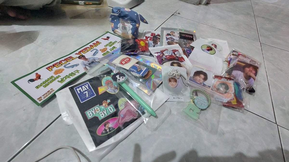 Erinazha tweet media