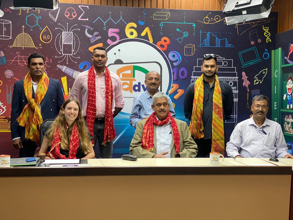 SARD_1996's tweet photo. Glimpses of high-level delegation led by Field Marshal Mr. Sarath Fonseka, the former Army Chief of Sri Lanka and current Presidential candidate and his team, along with Ms. Hadas, the First Secretary and Political Advisor from the Embassy of Israel. https://t.co/YgSuwQEUxS