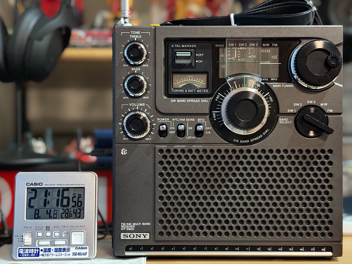 jp1jsvhl745's tweet photo. 日曜夜のBCL。KTWRフレンドシップラジオ。今日からICF-5900で聴いてます。D-808よりもQSBに弱いかなー。でもスカイセンサーで聴くのは堪らない🤤

#KTWR 
#フレンドシップラジオ 
#BCLラジオ 
#スカイセンサー 
#ICF5900 
#SONY https://t.co/cVcUFA7kzf