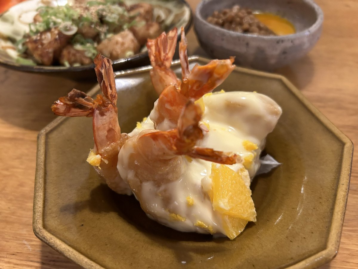Mee_Pad's tweet photo. 熊プロがデパ地下でぜったい素通りできひんと言ってた柿安の大海老マヨ🤤 https://t.co/AIxmWd3Haf