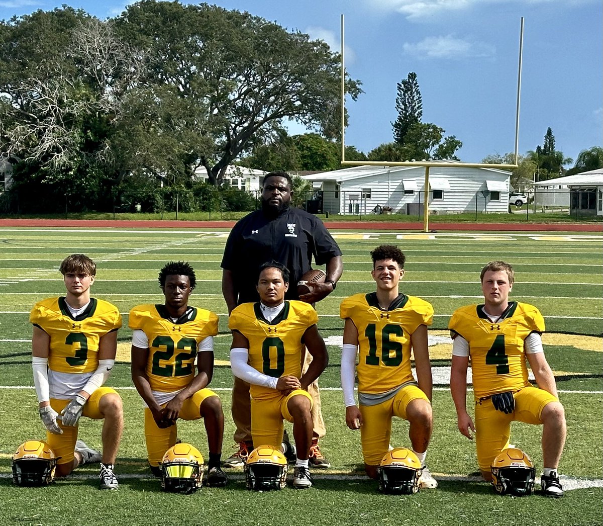 ckelley4_'s tweet photo. Senior Season Loading! #MCC #hustlers
@CoachTillman 
@SpaceCoastO 
@CoachKnoxMCC 
@WicksCameron 
@Neefy87 
@BrettA321 
@DougOliveiraMCC 
@ballcoachbobby 
@raefsu23 
@larryblustein
@SportsBrevard 
@bighitslive https://t.co/pAnwdg1N63