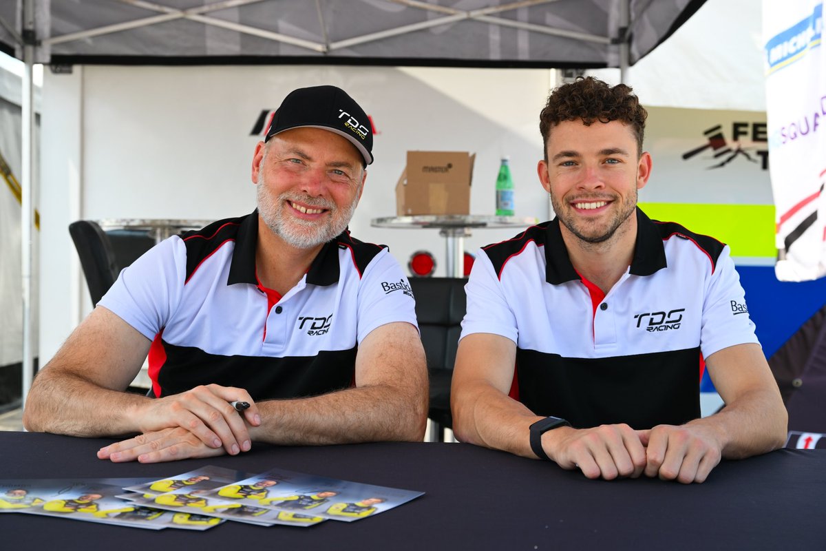 TDSRacing_live's tweet photo. #ROADAMERICA 🇺🇸 Mega Day of track action in Road America coming up 🏁💪🏻 it’s race day !!! 😉

#TDSracing #imsa #usa #race #motorsport #autoracing #racecars #drivers #oreca07 #lmp2 #fearthetafs https://t.co/aC6RIqyHO1