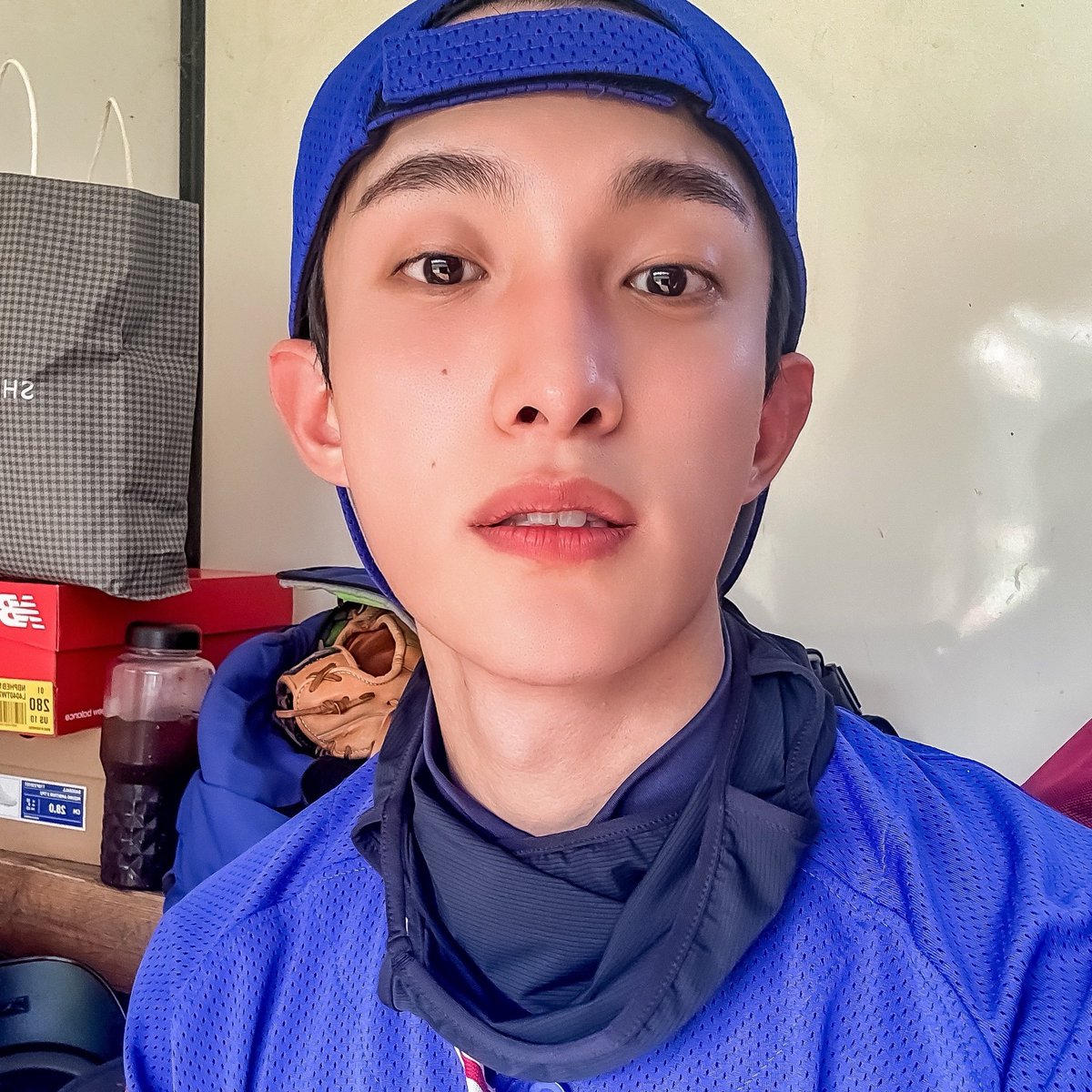 240804 #도겸 위버스
오늘 나 익었잖아🥵

이 강아쥐 .. 어디서 꽤 즐거운 운동을 핸나본데 ?? ㅠㅠㅋㅋㅋㅋㅋㅋㅋㅋㅋㅋㅋㅋㅋㅋㅋㅋㅋㅋㅋㅋㅋㅋㅋㅋ🤎⚾️🐾