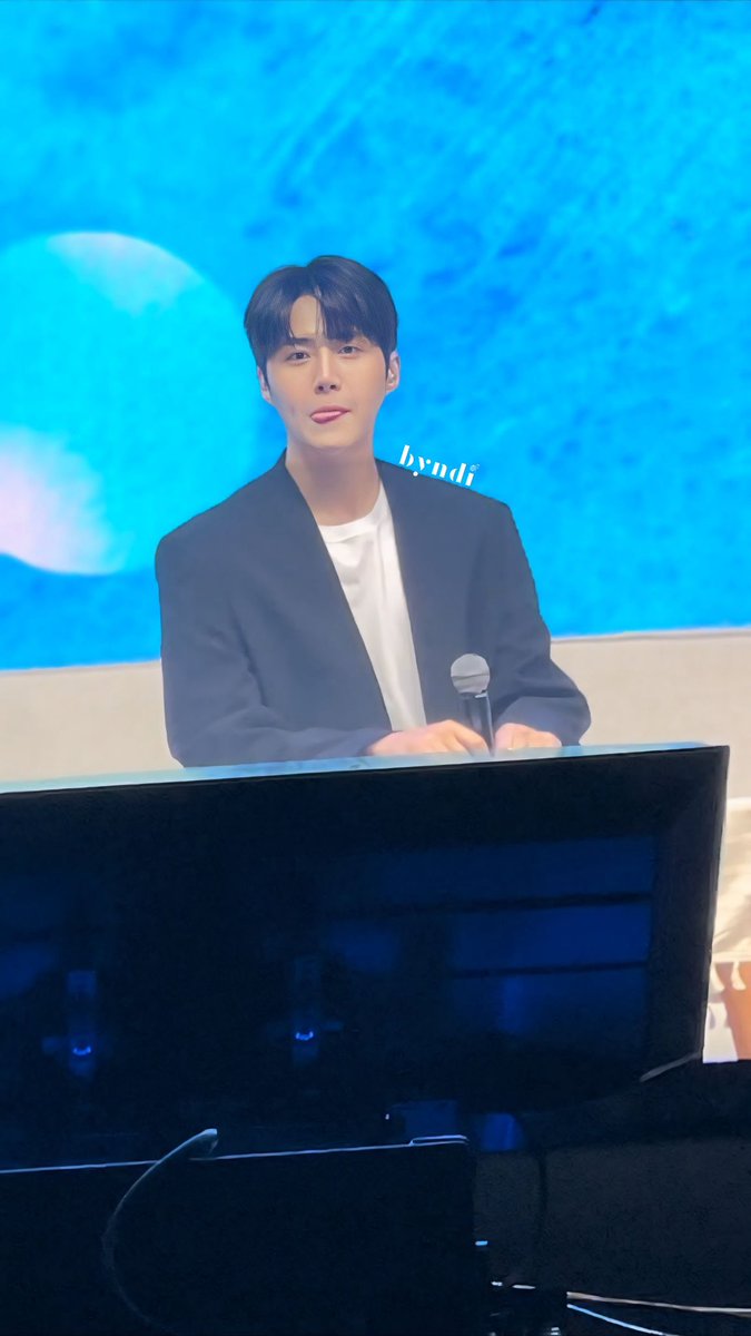 byndi_'s tweet photo. Kim Sexy~ π³
#KimSeonho #KimSeonHoAsiaTour #KimSeonhoInJakarta2024 #colorfull2024 #COLORFULLinJakarta https://t.co/nxplkJLsSd