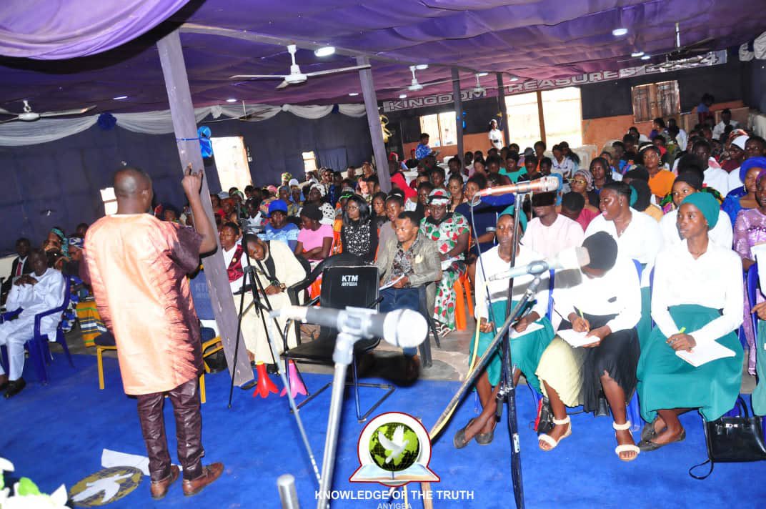 Ktm_anyigba's tweet photo. “Cross session of today’s celebration/FYB Thanksgiving service”. Topic: New Beginning Attitudes. #happysunday #pstsegun #ktmservice https://t.co/5Ehz8dUDym