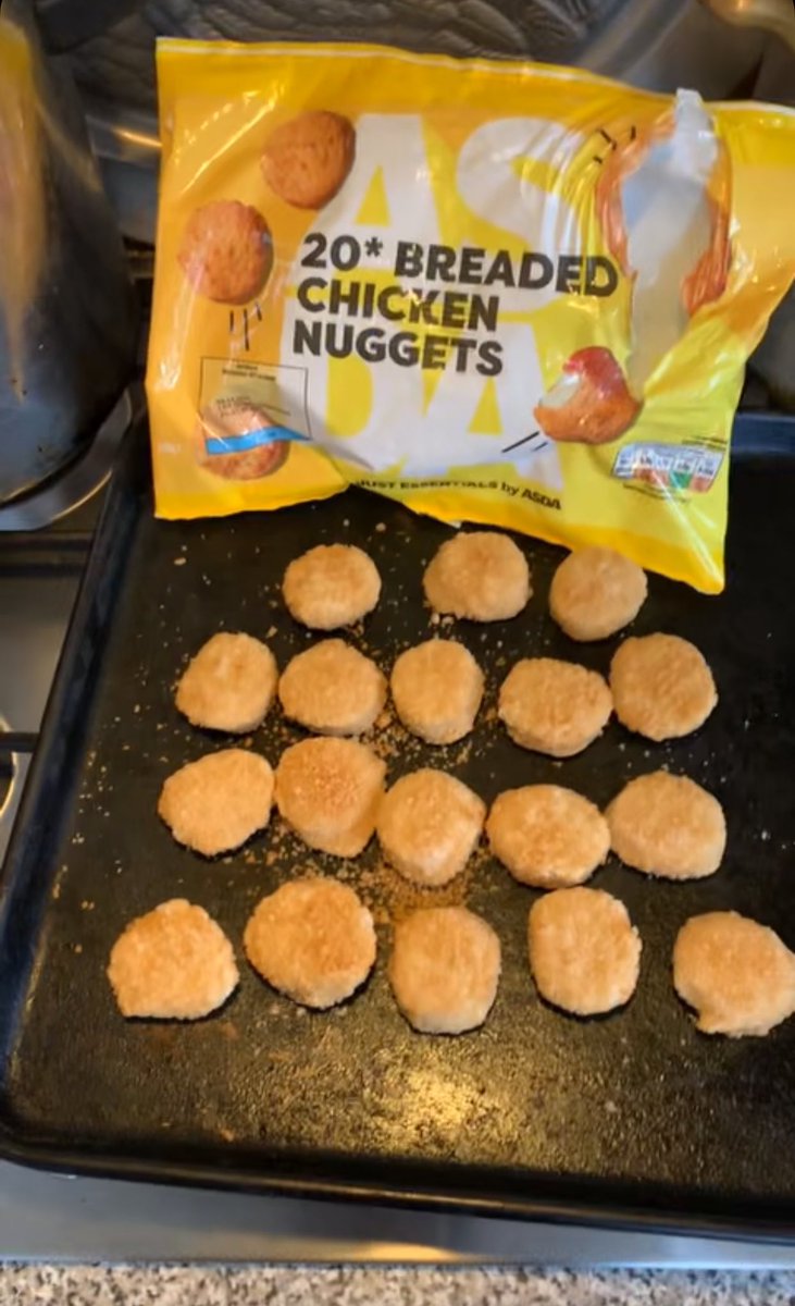 gym_jmc's tweet photo. @AsdaServiceTeam missing two nuggets not happy https://t.co/0MgrUTPHSJ