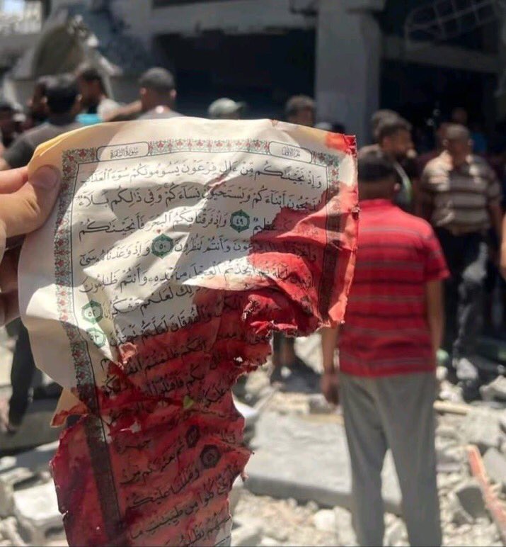 zlempek13's tweet photo. @buhtannasr58765 Allah'ın emrinden yüz çevirmiş bir ümmet olmanın utancı var alnımızda....
#kısıtlama
#GazzeDirenişi
#Trump #instegram #wathsap https://t.co/GMU7a781V5