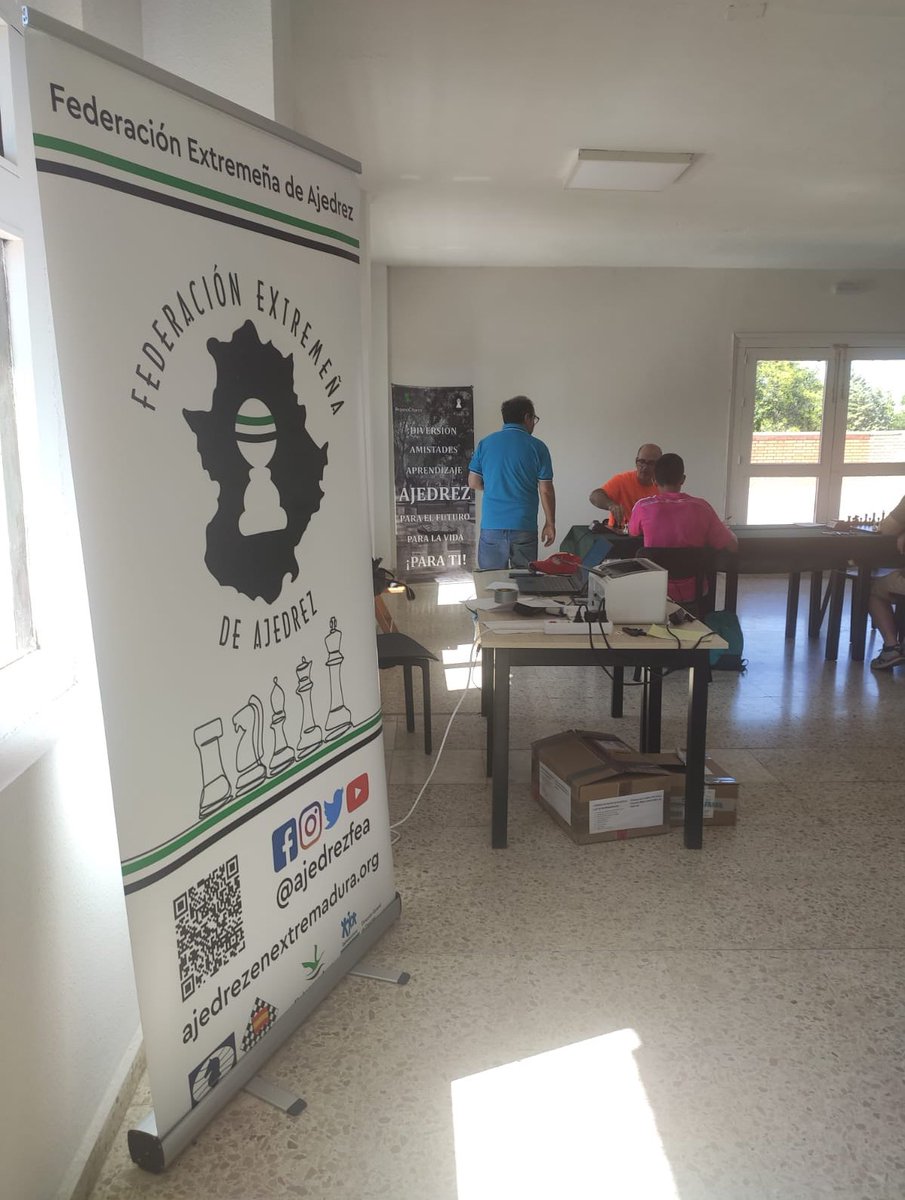 FIAExtremadura's tweet photo. ♟️ Últimos movimientos en el IV Open Promoción @Heuristic_es 
«Sub 1800 y Sub 2400»

🏆 Esta tarde toca clausurar el torneo https://t.co/iSNYEIyzXc