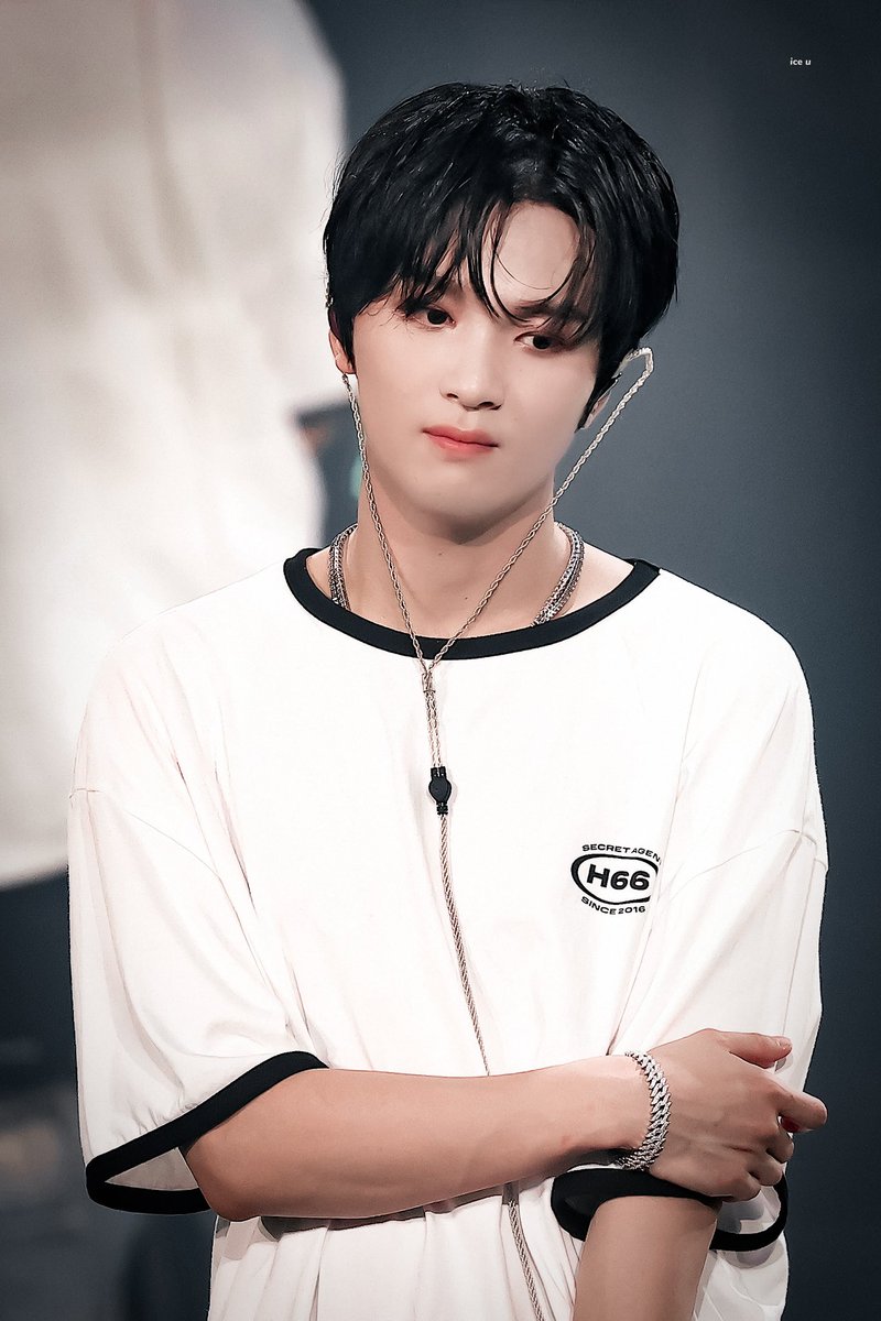 iceu999's tweet photo. 𝟐𝟒𝟎𝟖𝟎𝟒  𝐇𝐃

🥲🥲🥲🥲🥲🫶🏻
#HAECHAN #해찬 https://t.co/Vd8lvABHYN