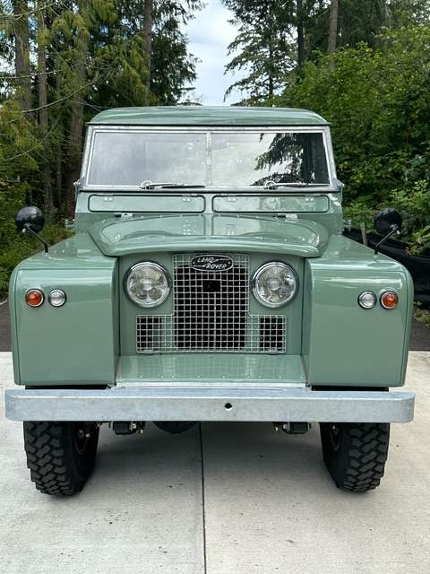 N_Am_Overland's tweet photo. One of our restorations from a few years back -1959 Series II Land Rover 

Photo credit: Hoyt G.

#landrover #restoration #seriesii #pickuptruck #mylandy #mycar #truck #vintagetruck #serieslandrover #classictrucks https://t.co/7AihmJExnP