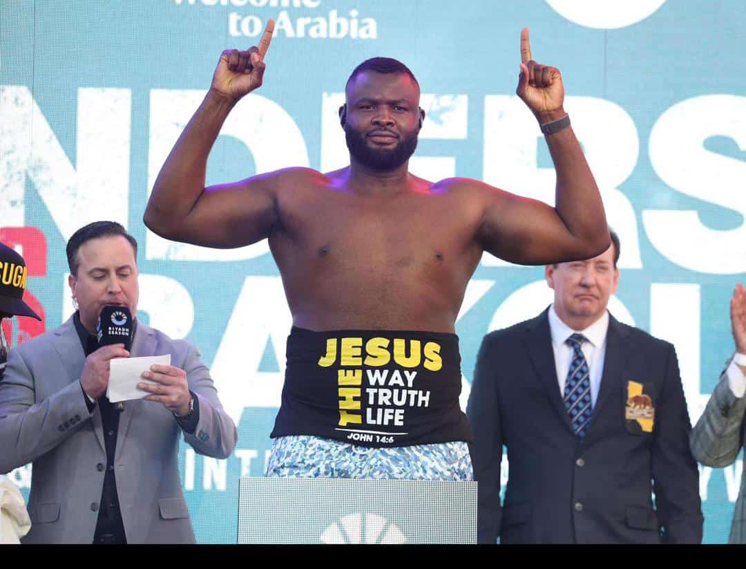 Le seul moment où les katangeais sont fiers d'un kassaien. Et y a d'autres qui disent qu'il est leur frère.😅 <a href="/DonatZiata/">Donat Ziata Révolutionnaire</a>  <a href="/central_sage/">ᏟᎬᏁᎢᏒᎪᏞ👑🇨🇩</a> <a href="/mbotecd/">MBOTE</a> <a href="/patientmadenge/">patient MADENGE ⚙️</a> <a href="/BenitaNtumba/">BENITA TSHISEKEDI ÉTAT DE DROIT ❤️💛💙</a>