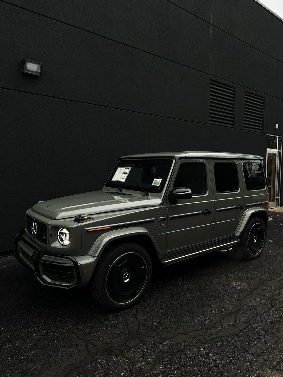 otgo_biltp's tweet photo. 2024.08.25-нд Монголд очих Mercedes Benz G-Class зарна бензин автомат 4.0 ААҮА дугаар дагалдуулж өгнө (2022/2024)  үнэ 580саяаас бусад мэдээллийг дм-ээр авна уу. 
RP хийж ❤️дарж өгсөн хүмүүс дундаас рэндомоор 1 хүн шалгаруулж 200$ шилжүүлье ээ. https://t.co/39m1wUjIUD
