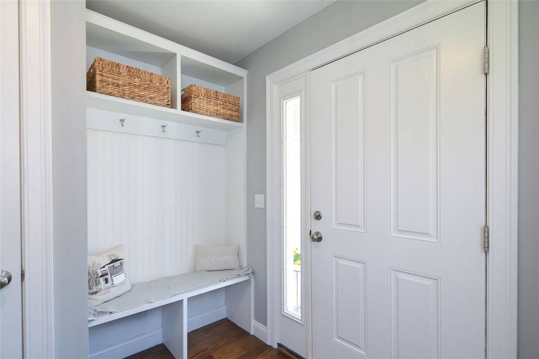 DuckworthHomes's tweet photo. 34 Hickory RD, Cumberland, RI 02864 just sold! 

Contact us for assistance in doing the same with your property. It would be our pleasure to work with you. https://t.co/QXZqoQXun9