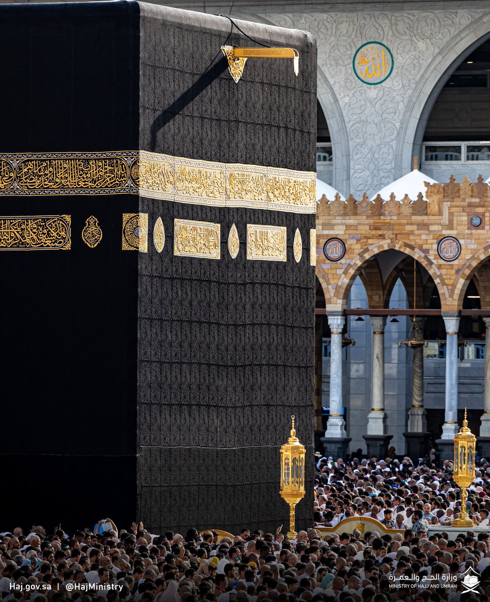 MoHU_En's tweet photo. The Ka'ba, majestic in its appearance, creates a unique spectacle that Muslims from across the globe yearn to witness firsthand.

#Makkah_and_Madinah_Eagerly_Await_You https://t.co/GrXHNYgWwv