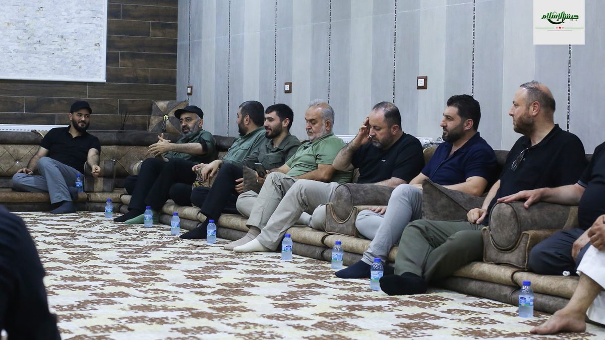 jaishalslam's tweet photo. جانب من زيارة إخواننا في قيادة "الجبهة الشامية" لقيادة #جيش_الإسلام. https://t.co/5o0uSFQo9V