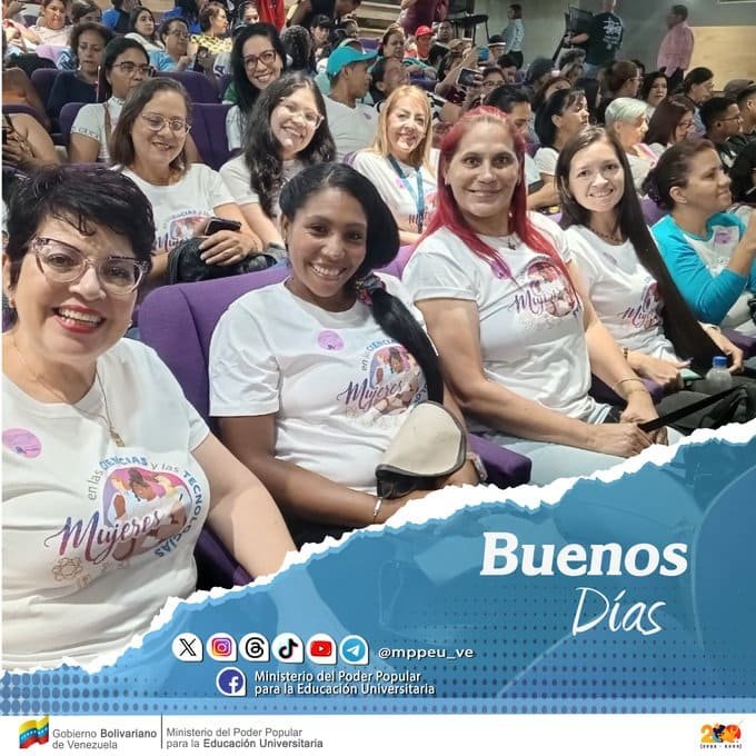 🌞La alegría revolucionaria se refleja en la sonrisa de quienes, comprometidas y comprometidos con la Patria, la construimos día a día. ¡Feliz domingo! 
#ComunidadUniversutariaEnAcción
#VenezuelaPazYJusticia