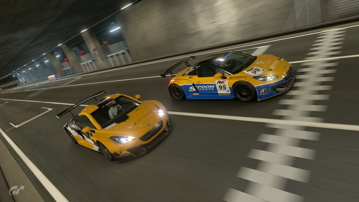 spoon_0117's tweet photo. e-DGMS Rd.4 2nd🥈
超接近戦のナイトロレース、ファイナルラップで逆転狙ってたけどS字でミスしてペナルティ…悔しい😭
でもホクエイレーシングのワンツーフィニッシュできてよかったです！(ギリギリ…)
ポイズンさん、優勝おめでとうございます👑

#eDGMS #GT7 #HOKUEIRacing https://t.co/fapm6Ij0hh