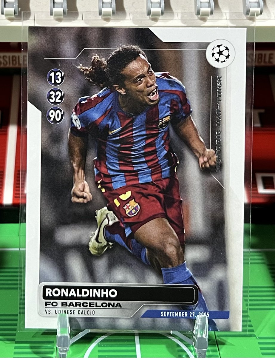 soccerballsfc's tweet photo. #Ronaldinho #LionelMessi https://t.co/FHkUAXHYpx