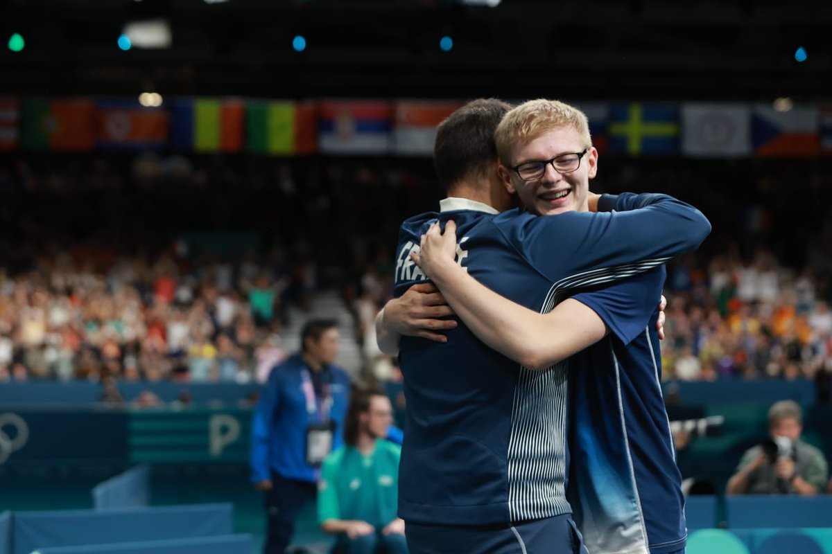 ffttofficiel's tweet photo. Une victoire pour l’histoire 🥉

#TeamFrance 🇫🇷

📸 Rémy Gros https://t.co/nZZSAQ1yCb