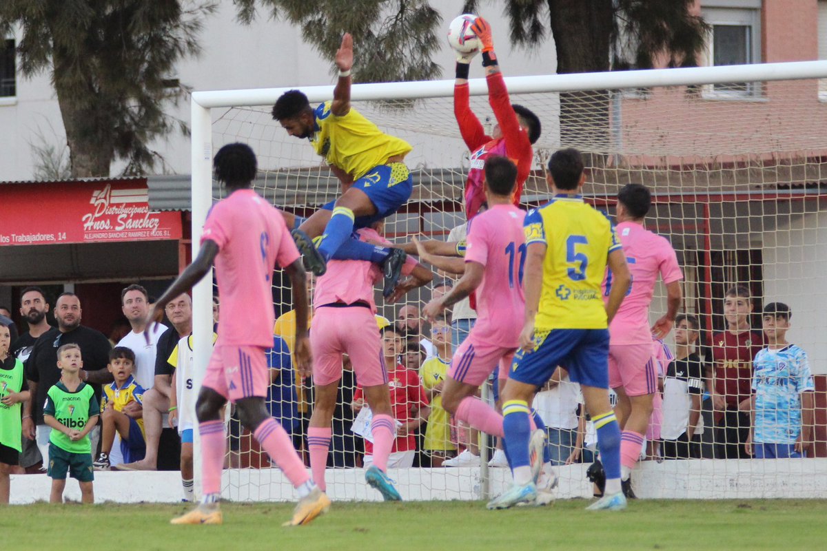 Pretemporada 24/25 ⚽️
#vamosrecre <a href="/recreoficial/">RC Recreativo de Huelva</a>